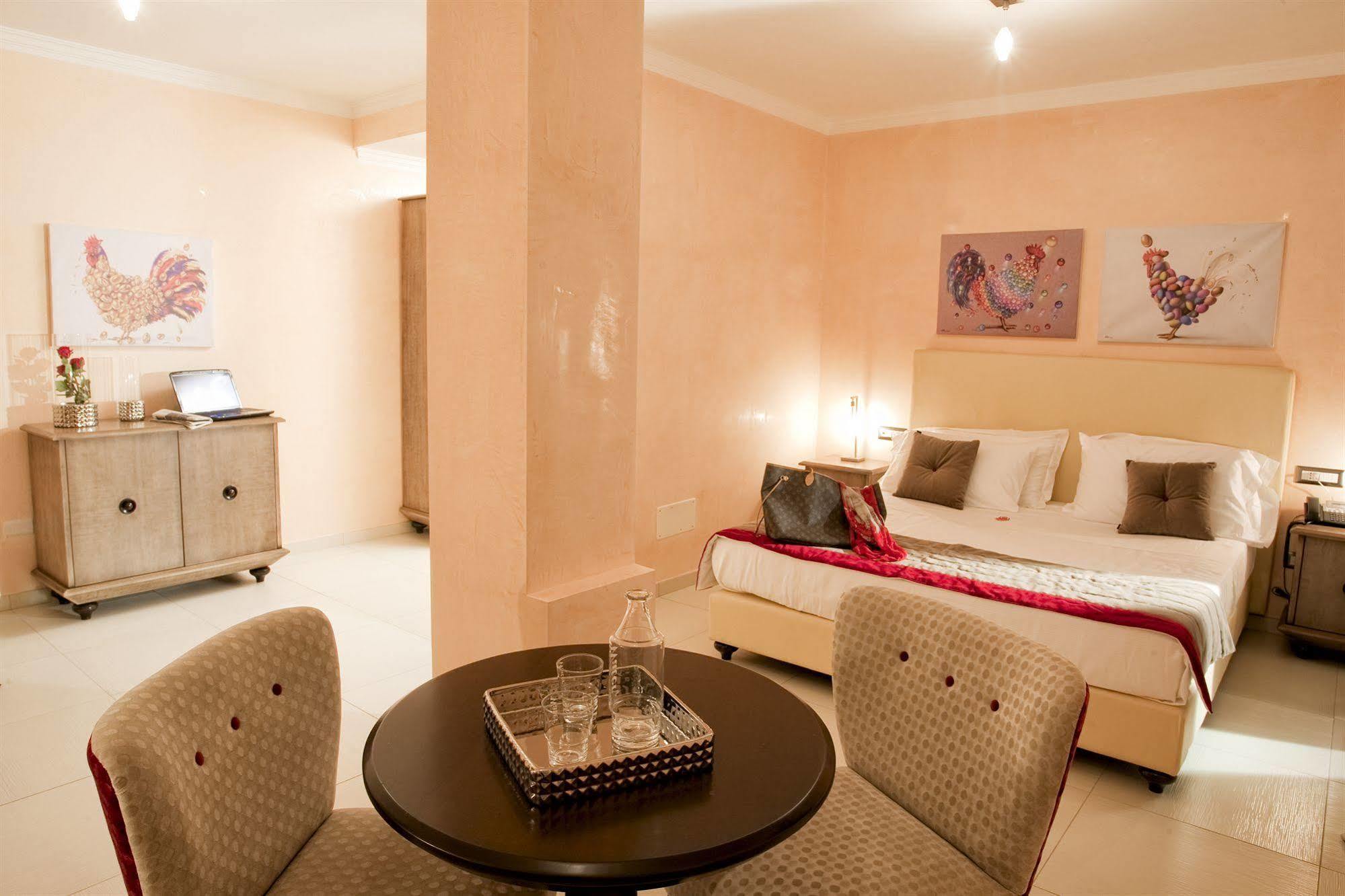 Hotel L' Araba Fenice & 5*